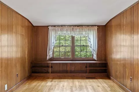 Bedroom - 71 Wescroft Rd, Reading, MA 01867 photo 5 of 9
