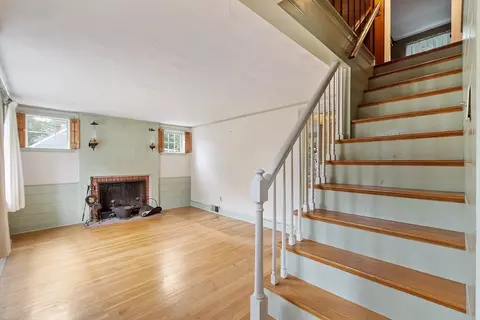 Living - 71 Wescroft Rd, Reading, MA 01867 photo 5 of 5