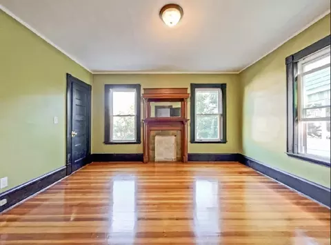 92-94 Beaumont St, Springfield, MA 01108 photo 5