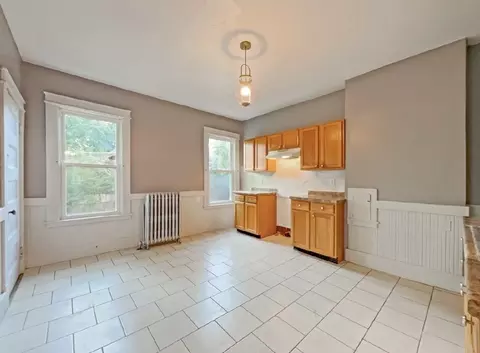 92-94 Beaumont St, Springfield, MA 01108 photo 7