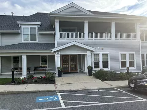 43 Kendall Ave #G-03, Sherborn, MA 01770