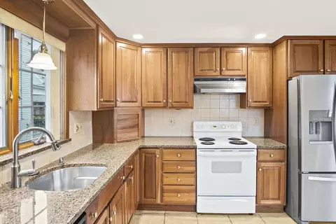 141 Irving St, Everett, MA 02149 photo 14