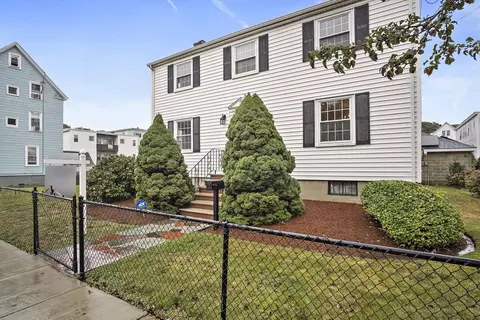 141 Irving St, Everett, MA 02149 photo 2