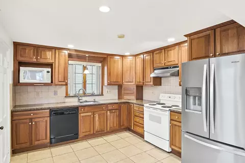 141 Irving St, Everett, MA 02149 photo 13