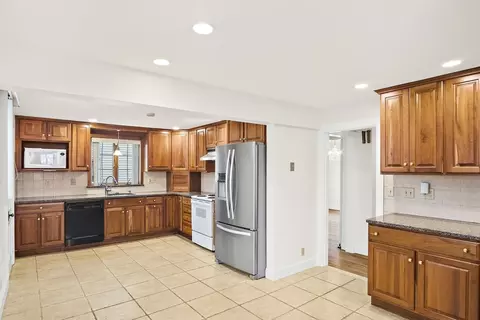 141 Irving St, Everett, MA 02149 photo 12