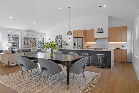 134 Elm St #134, Marblehead, MA 01945