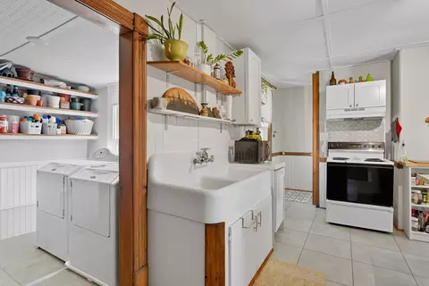 60-62 Maple St, Easthampton, MA 01027 photo 25