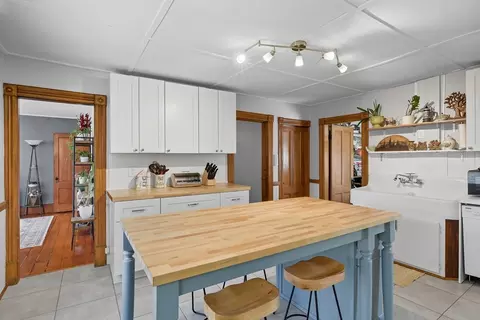 60-62 Maple St, Easthampton, MA 01027 photo 22
