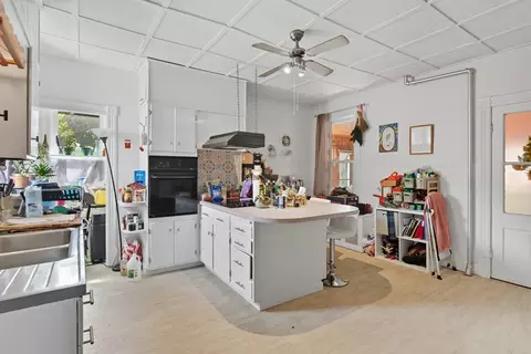 60-62 Maple St, Easthampton, MA 01027 photo 9