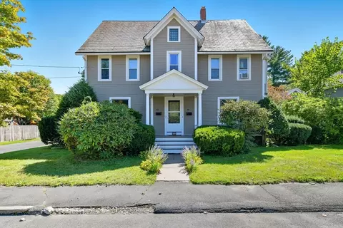 60-62 Maple St, Easthampton, MA 01027