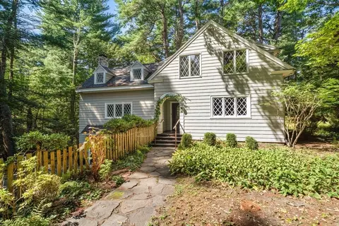 22 Glezen Ln, Wayland, MA 01778