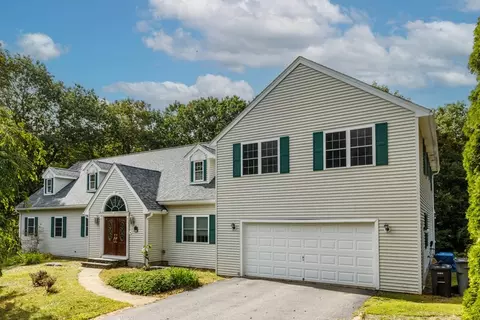 111 Bickford Hill Rd, Gardner, MA 01440