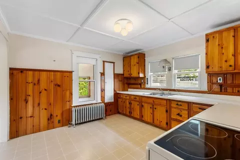 16 Reynard St, Gloucester, MA 01930 photo 17