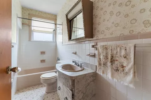 80 Walnut St, Lynn, MA 01905 photo 8