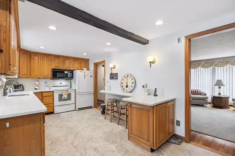 45 Forest St, Braintree, MA 02184 photo 9
