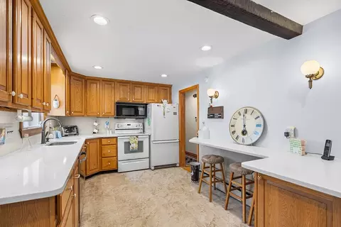 45 Forest St, Braintree, MA 02184 photo 11