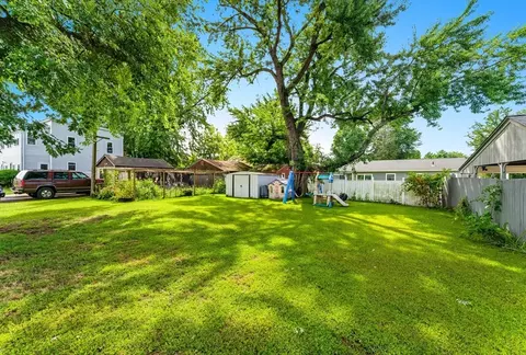 175 Pendexter Ave, Chicopee, MA 01013 photo 10