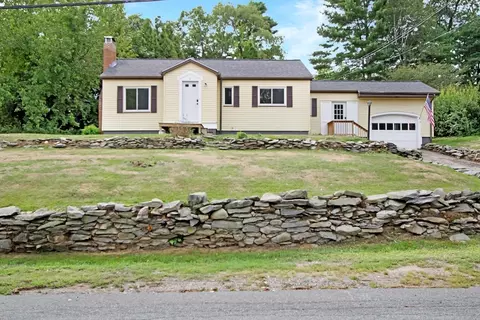 2 Rhode Island Rd, Lakeville, MA 02347
