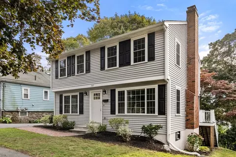 107 Waverly St, Arlington, MA 02476