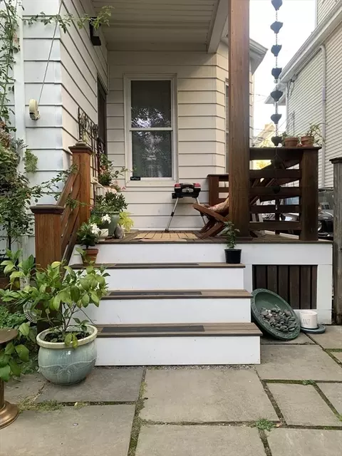 26 Gibbens St, Somerville, MA 02143
