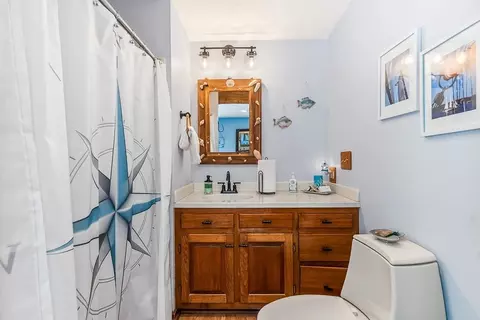 Bath - 3 Windsor Dr, Wareham, MA 02571 photo 2 of 2
