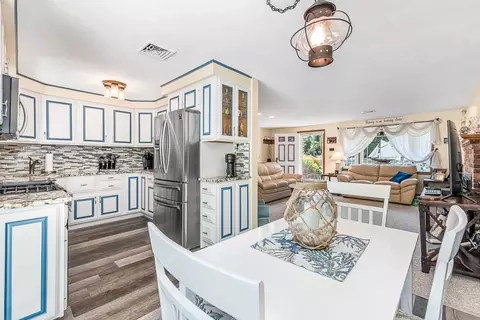 Kitchen - 3 Windsor Dr, Wareham, MA 02571 photo 5 of 5