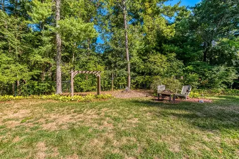 Exterior - 3 Windsor Dr, Wareham, MA 02571 photo 5 of 11