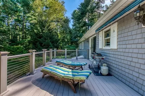 Exterior - 3 Windsor Dr, Wareham, MA 02571 photo 2 of 11
