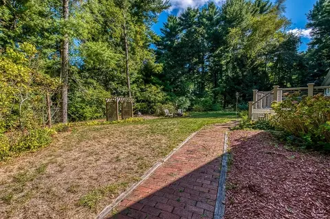 Exterior - 3 Windsor Dr, Wareham, MA 02571 photo 7 of 11