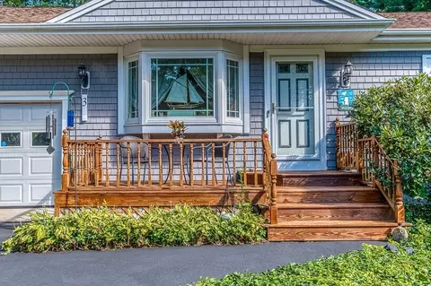 Exterior - 3 Windsor Dr, Wareham, MA 02571 photo 10 of 11