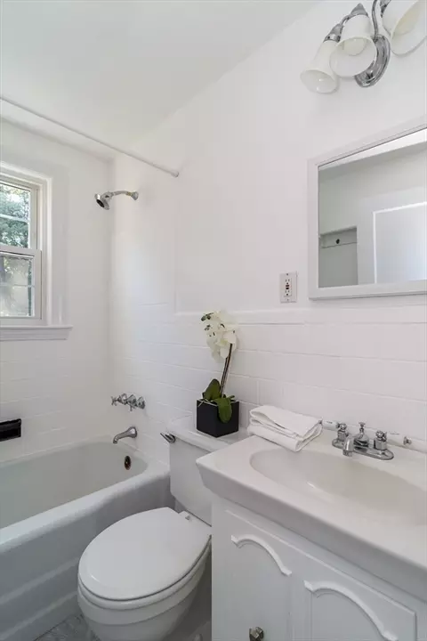 4 Pryor Rd, Natick, MA 01760 photo 10