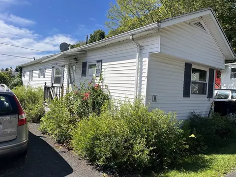 139 West #7, Hatfield, MA 01088