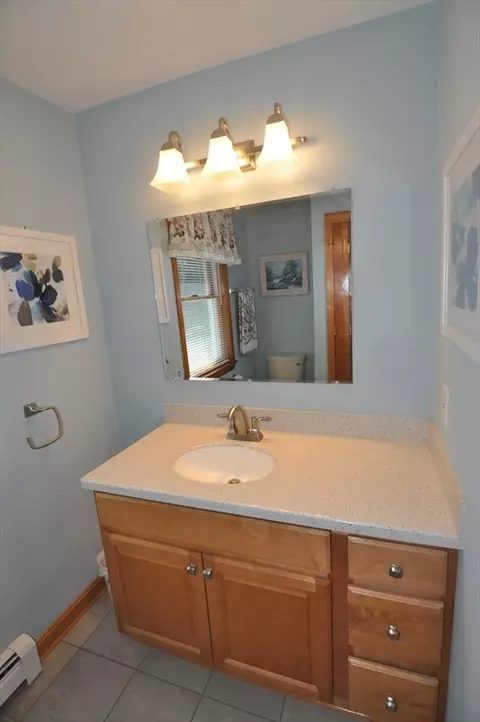 8 James Ave, Middleton, MA 01949 photo 40