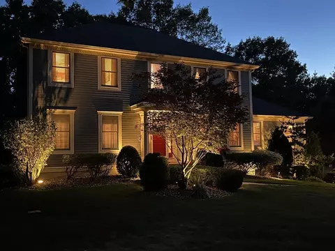 8 James Ave, Middleton, MA 01949 photo 3