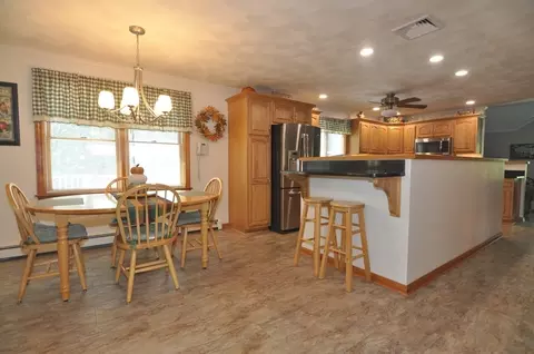 8 James Ave, Middleton, MA 01949 photo 27