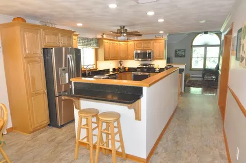 8 James Ave, Middleton, MA 01949 photo 26