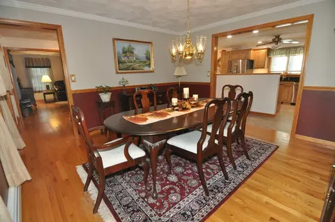 8 James Ave, Middleton, MA 01949 photo 32