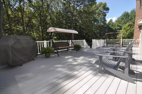 8 James Ave, Middleton, MA 01949 photo 13
