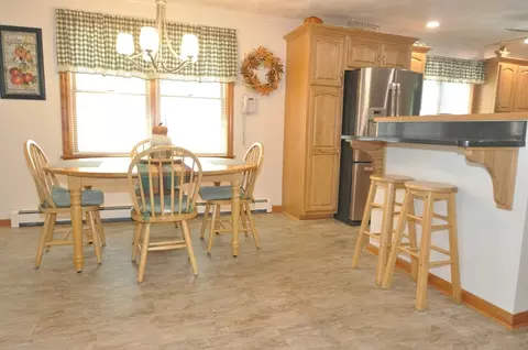 8 James Ave, Middleton, MA 01949 photo 29