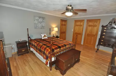 8 James Ave, Middleton, MA 01949 photo 37
