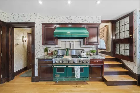 161 Cedar St, Braintree, MA 02184 photo 9