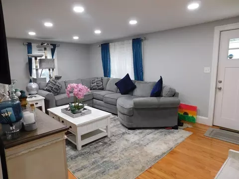 29 Bailey St, Worcester, MA 01602 photo 4