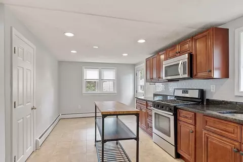 Kitchen - 186 Burnham Rd, Lowell, MA 01852 photo 1 of 3