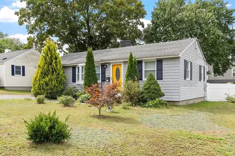 Exterior - 186 Burnham Rd, Lowell, MA 01852 photo 2 of 8