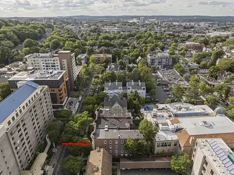 93 Centre St #2, Brookline, MA 02446 photo 34