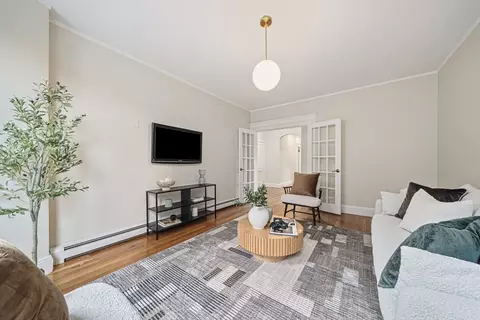 93 Centre St #2, Brookline, MA 02446 photo 4