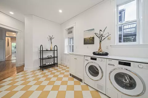 93 Centre St #2, Brookline, MA 02446 photo 13