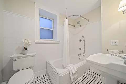 93 Centre St #2, Brookline, MA 02446 photo 16