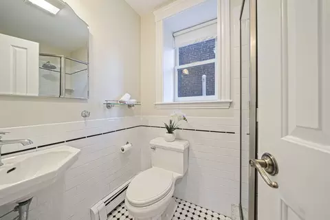 93 Centre St #2, Brookline, MA 02446 photo 17