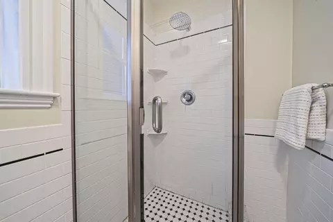 93 Centre St #2, Brookline, MA 02446 photo 18